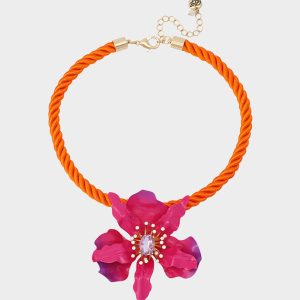 ORCHID SHORT PENDANT NECKLACE PINK